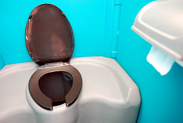 Best Portable toilet rental cost  in Lewisville, WA